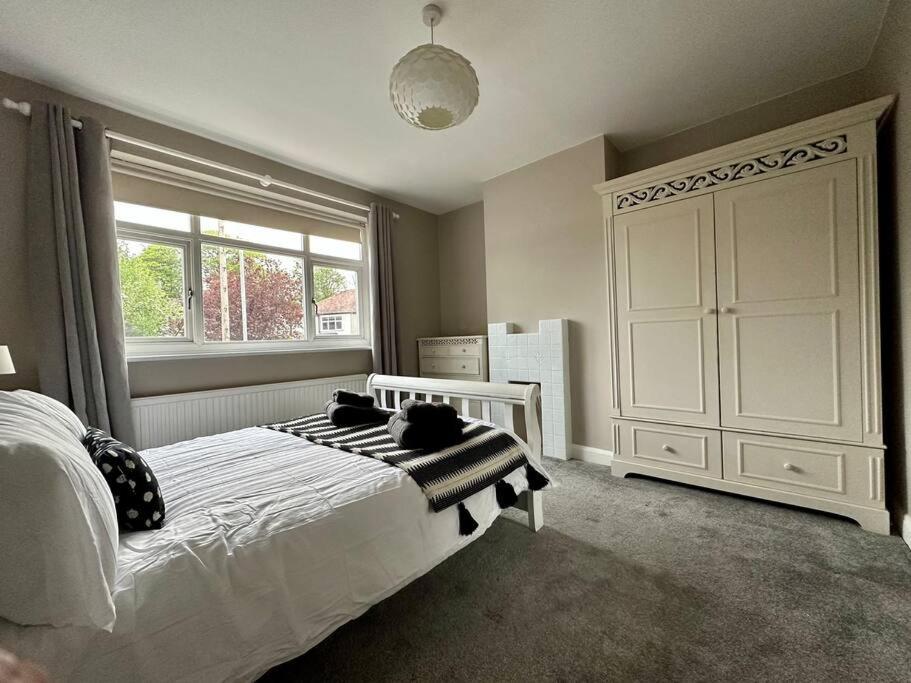 Stunning 5 Bed House In Chapel Allerton, Sleeps 9 Leeds  Dış mekan fotoğraf