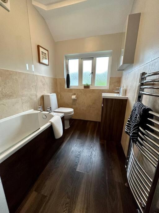 Stunning 5 Bed House In Chapel Allerton, Sleeps 9 Leeds  Dış mekan fotoğraf