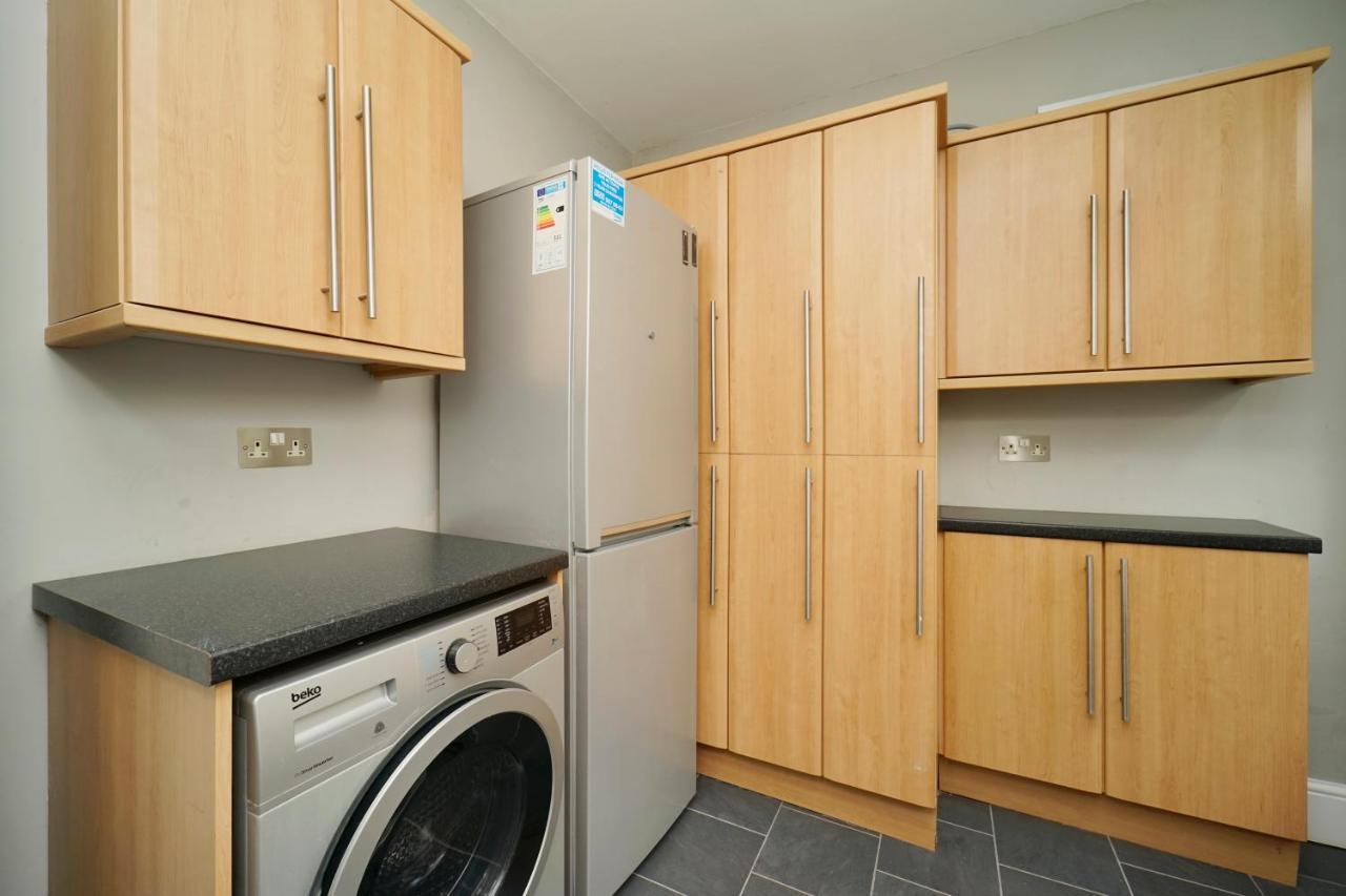 Stunning 5 Bed House In Chapel Allerton, Sleeps 9 Leeds  Dış mekan fotoğraf